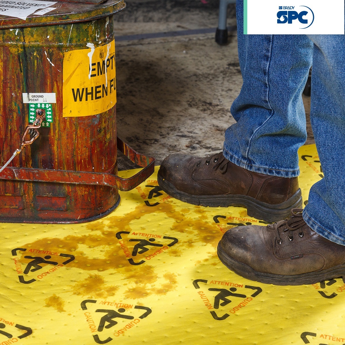 rollo de tapetes absorbentes hazmat brighsorb alta visibilidad 30x150 brady spc amarillo 002